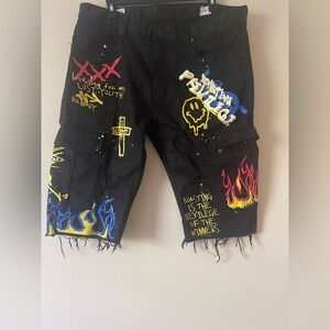 Edgy Black Cargo Shorts with Graphic Designs